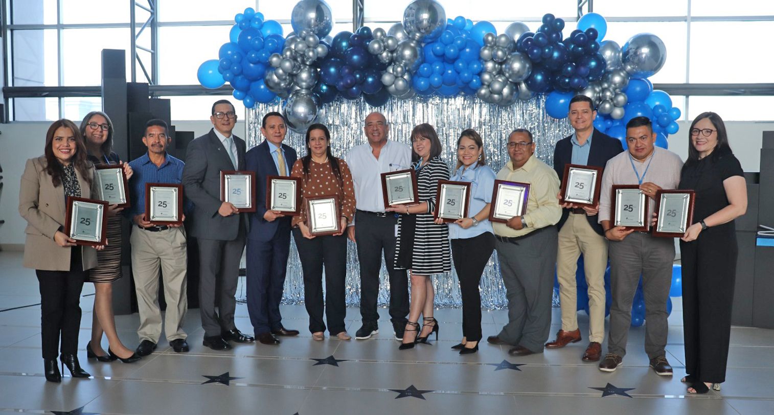 Reconocimiento a la excelencia: Banco Ficohsa destaca la lealtad y dedicación de sus colaboradores